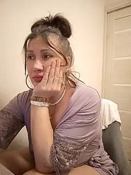 Snapshot of ROXOLANAA_SEXY chatting on 03.16.26 ROXOLANAA SEXY online show from 03.16.26