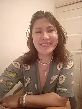 Snapshot of ROXOLANAA_SEXY chatting on 03.21.26 ROXOLANAA SEXY online show from 03.21.26