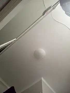 Snapshot of ROXOLANAA_SEXY chatting on 04.05.26 ROXOLANAA SEXY online show from 04.05.26