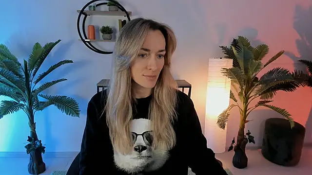 RebeccaMartinez online show from 01.25.25