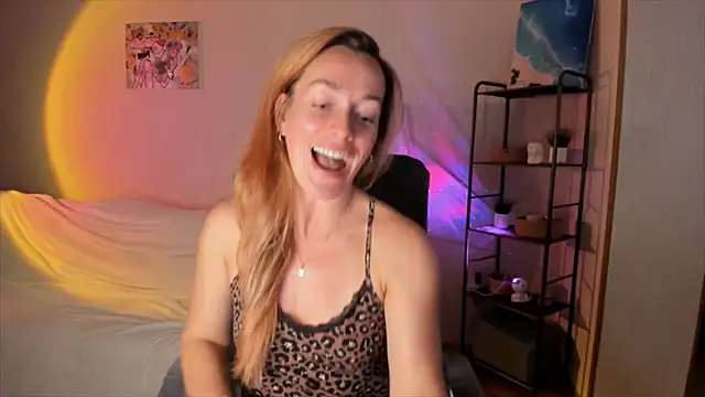 RebeccaMartinez online show from 10.14.25