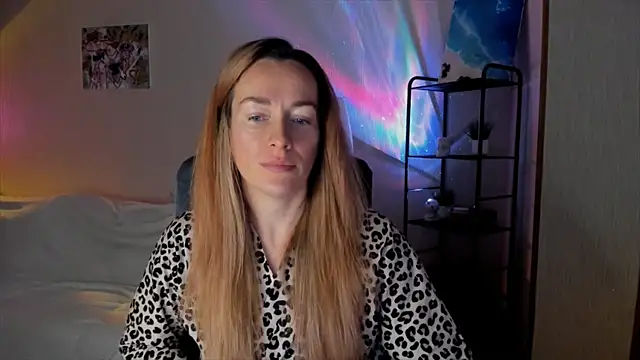 RebeccaMartinez online show from 11.29.25