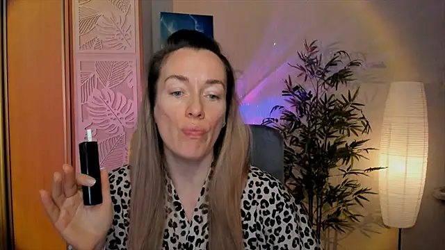 RebeccaMartinez online show from 01.09.26