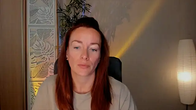Snapshot of RebeccaMartinez chatting on 07.18.26 RebeccaMartinez online show from 07.18.26