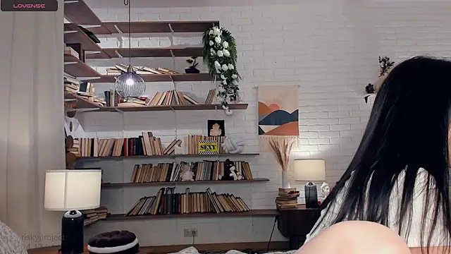 Snapshot of Riskyproject chatting on 12.14.24 Riskyproject online show from 12.14.24