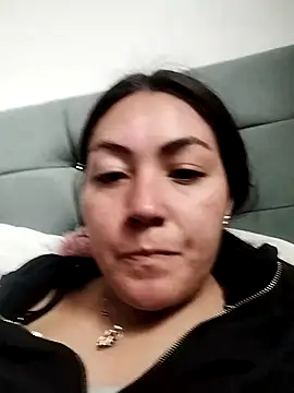 Snapshot of katha_steele_ chatting on 10.31.25 katha steele online show from 10.31.25