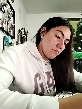 Snapshot of katha_steele_ chatting on 11.20.25 katha steele online show from 11.20.25