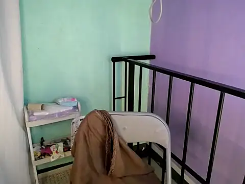 katie white online show from 03.26.26