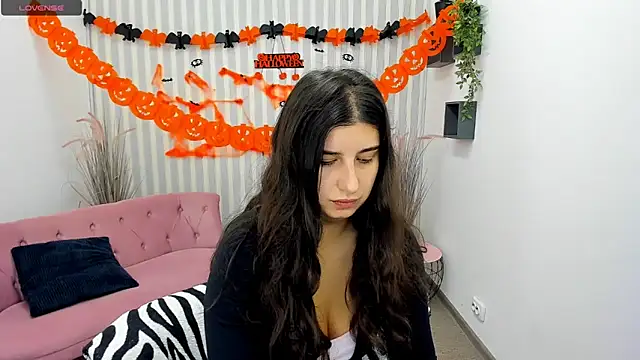 Linda EX online show from 10.16.25