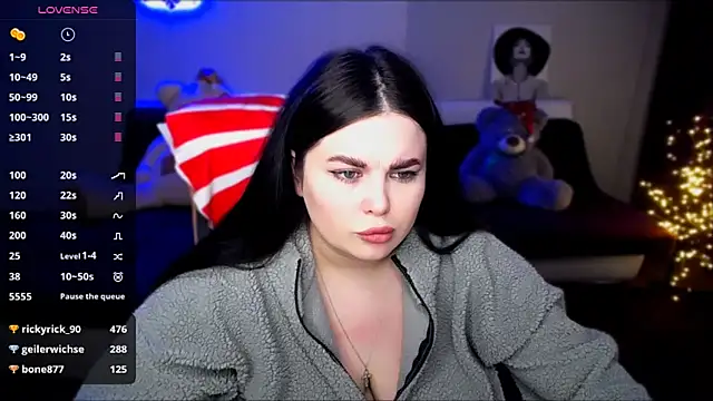 Emily Mo online show from 12.30.24