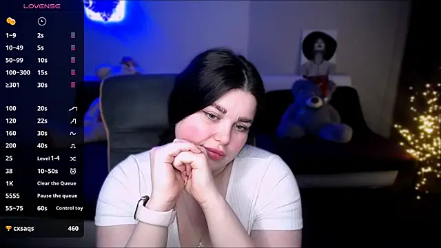 Emily Mo online show from 01.08.25