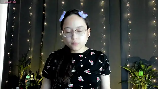 Snapshot of shantalc3rezo chatting on 02.13.25 shantalc3rezo online show from 02.13.25