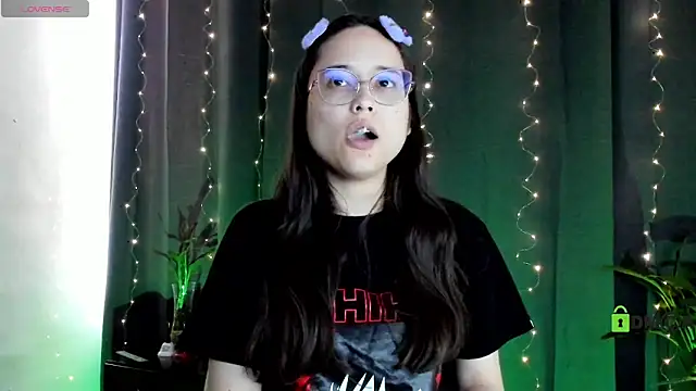 Snapshot of shantalc3rezo chatting on 02.17.25 shantalc3rezo online show from 02.17.25