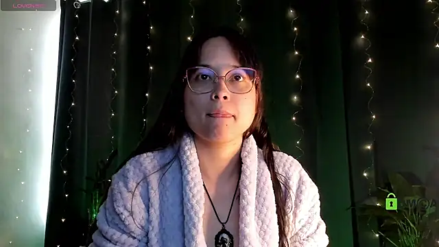 Snapshot of shantalc3rezo chatting on 02.22.25 shantalc3rezo online show from 02.22.25