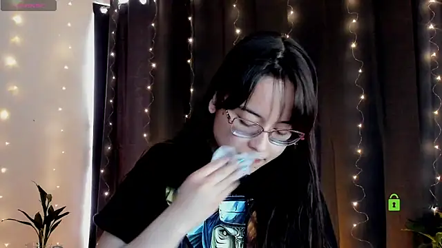 Snapshot of shantalc3rezo chatting on 03.17.25 shantalc3rezo online show from 03.17.25