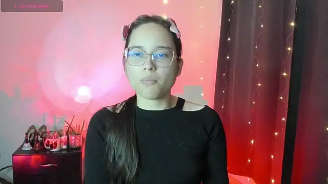 Snapshot of shantalc3rezo chatting on 09.18.25 shantalc3rezo online show from 09.18.25