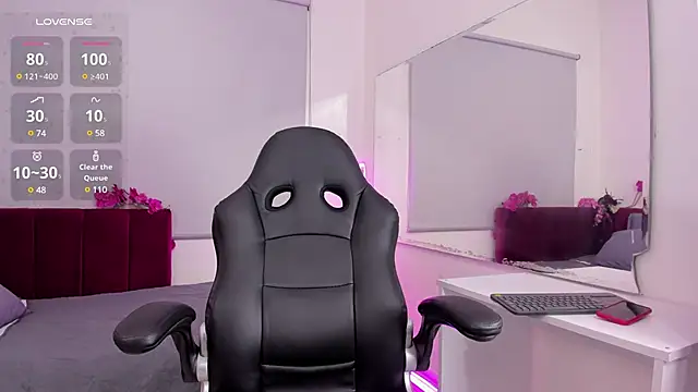 mia thompsonn  online show from 01.20.25