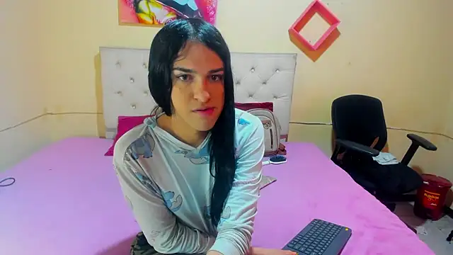 Snapshot of sweet1Girl chatting on 12.12.24 sweet1Girl online show from 12.12.24