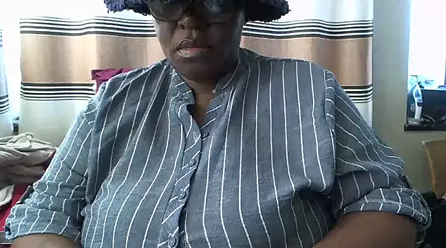 BustyyGoddess online show from 01.22.25