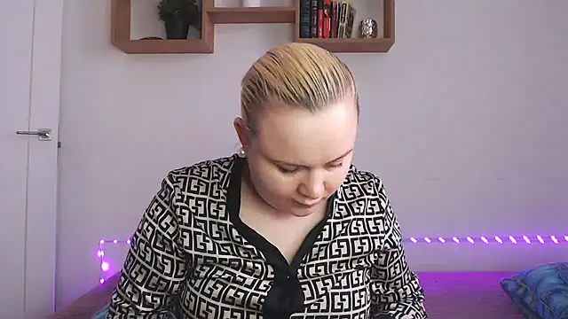 Karolina love  online show from 02.27.26