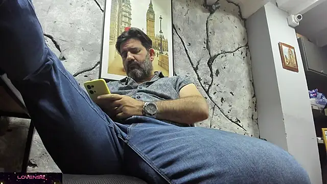 Maxi TheBigDaddy online show from 11.19.25