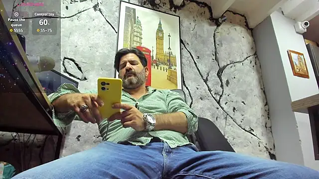 Maxi TheBigDaddy online show from 12.19.25