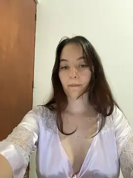 Snapshot of Sarah_millerr_ chatting on 05.18.26 Sarah millerr online show from 05.18.26