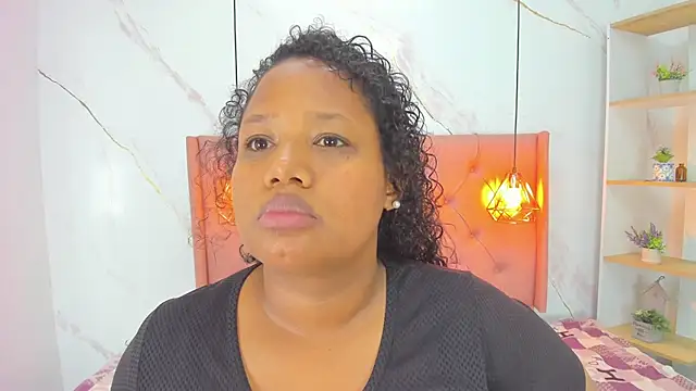 Belle Brunette online show from 12.19.25