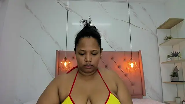 Snapshot of Belle_Brunette chatting on 06.27.26 Belle Brunette online show from 06.27.26