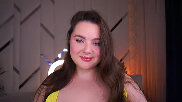 Snapshot of CuteAmberr chatting on 12.18.24 CuteAmberr online show from 12.18.24
