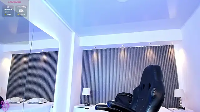 charlottewhitte online show from 05.11.26