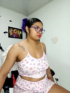 chalohott online show from 10.23.25