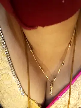 tuttifrutti17 online show from 12.24.24