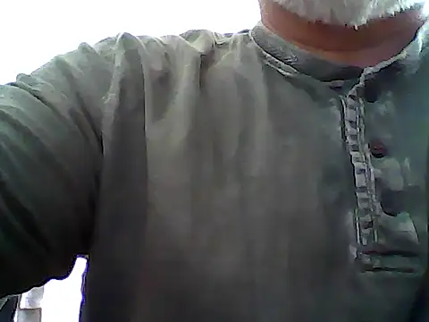 Snapshot of xcimeru chatting on 02.26.25 xcimeru online show from 02.26.25