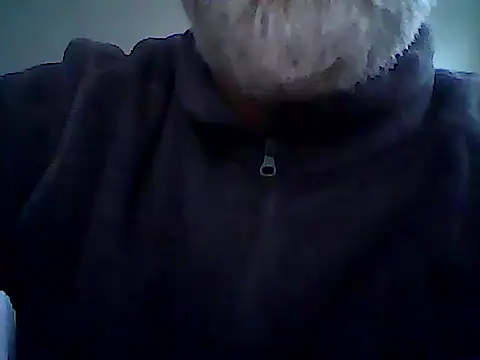 Snapshot of xcimeru chatting on 02.28.25 xcimeru online show from 02.28.25