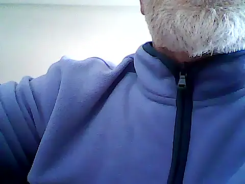 Snapshot of xcimeru chatting on 03.06.25 xcimeru online show from 03.06.25