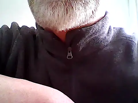 Snapshot of xcimeru chatting on 03.12.25 xcimeru online show from 03.12.25