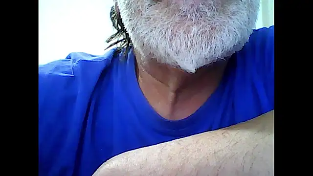 Snapshot of xcimeru chatting on 10.05.25 xcimeru online show from 10.05.25