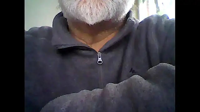 Snapshot of xcimeru chatting on 11.01.25 xcimeru online show from 11.01.25