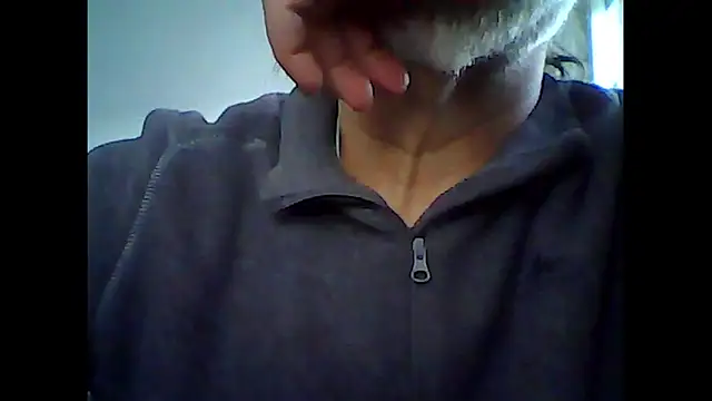 Snapshot of xcimeru chatting on 11.29.25 xcimeru online show from 11.29.25