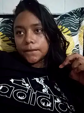 Chiara petterson online show from 02.06.25