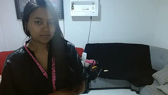 Chiara petterson online show from 02.13.25