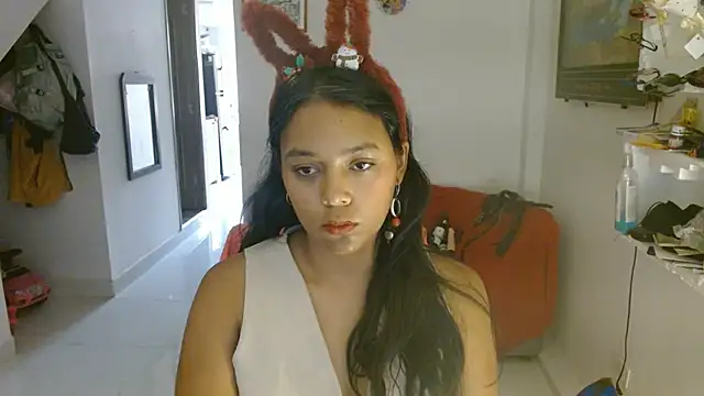 Chiara petterson online show from 12.14.25