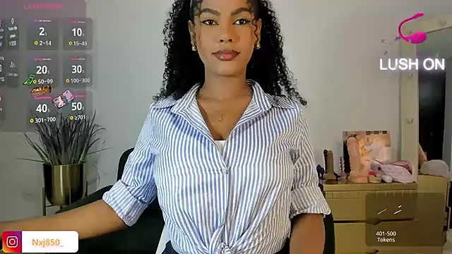 HOTBLACKANDWHITE2 online show from 02.02.25