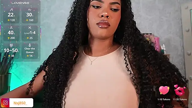 HOTBLACKANDWHITE2 online show from 03.09.26