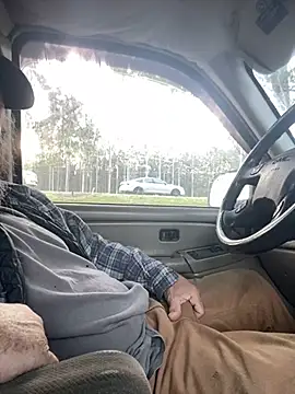 Snapshot of Themechanic420 chatting on 04.01.26 Themechanic420 online show from 04.01.26