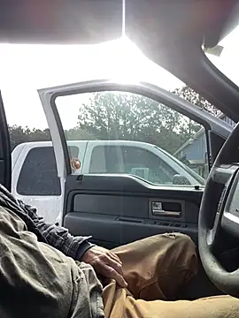 Snapshot of Themechanic420 chatting on 04.08.26 Themechanic420 online show from 04.08.26