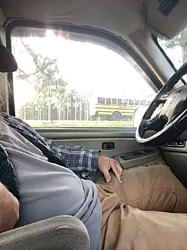 Snapshot of Themechanic420 chatting on 04.09.26 Themechanic420 online show from 04.09.26