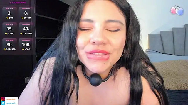 Snapshot of ambar-wells chatting on 02.04.25 ambar-wells online show from 02.04.25