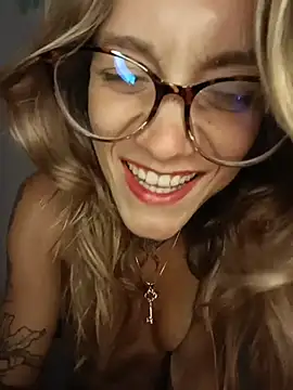 rose-rainbowgoddess online show from 04.02.26